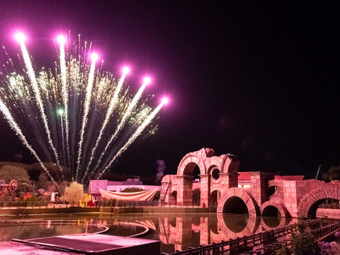 A Cinecittà World arriva Stelle di Fuoco