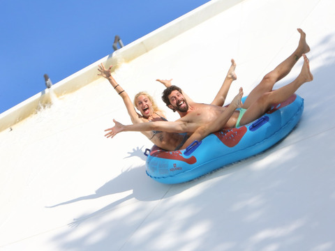 Luglio nei parchi divertimento Costa della Riviera